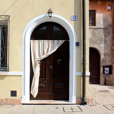 Bed and Breakfast Porta Del Carmine Комаккьо Екстер'єр фото