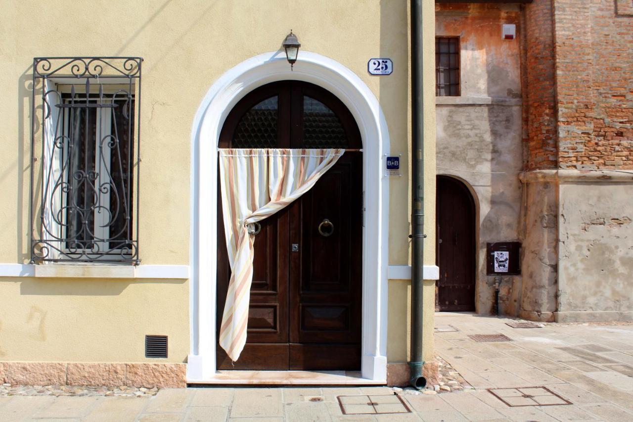 Bed and Breakfast Porta Del Carmine Комаккьо Екстер'єр фото